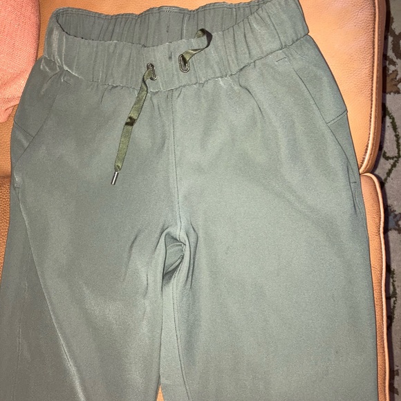 LuLu joggers size 2! - Picture 3 of 6